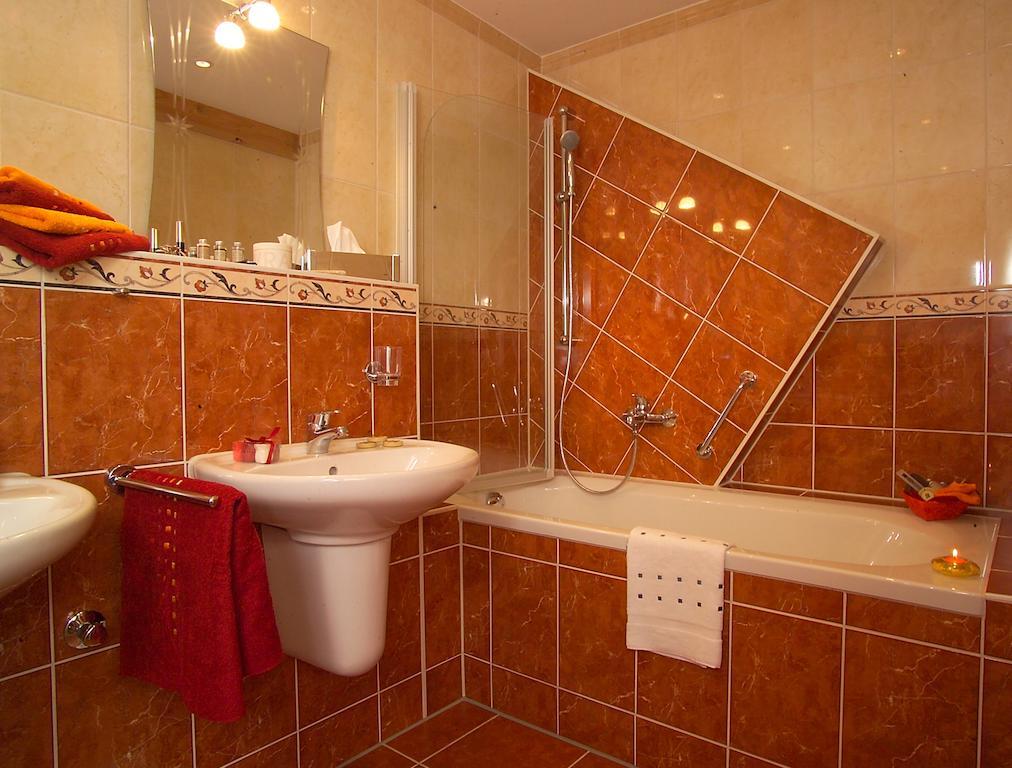 Cleo'S Hotel كالستادت الغرفة الصورة