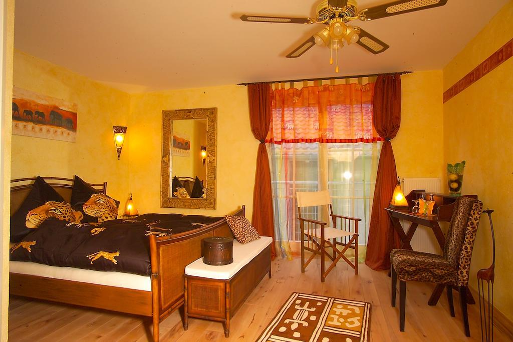 Cleo'S Hotel كالستادت الغرفة الصورة